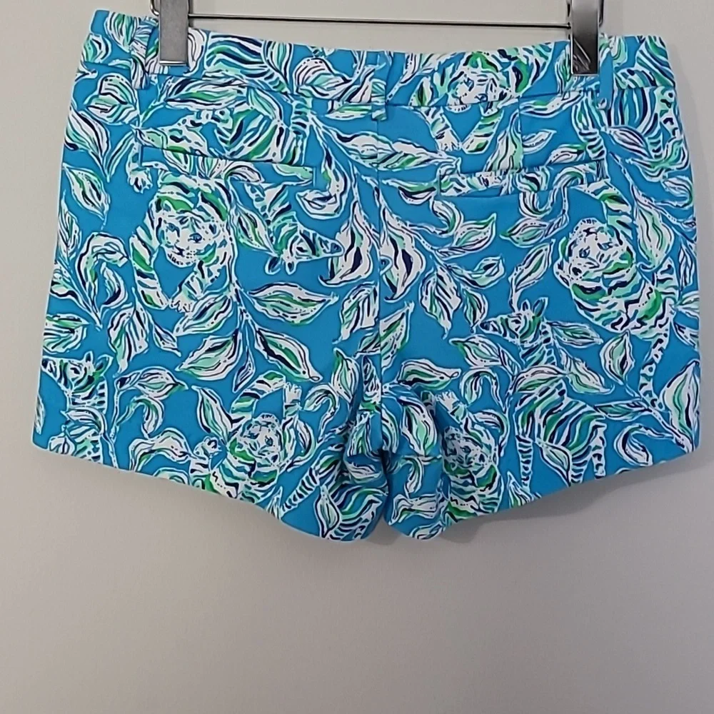Lilly Pulitzer Blue Floral Print Women’s Shorts